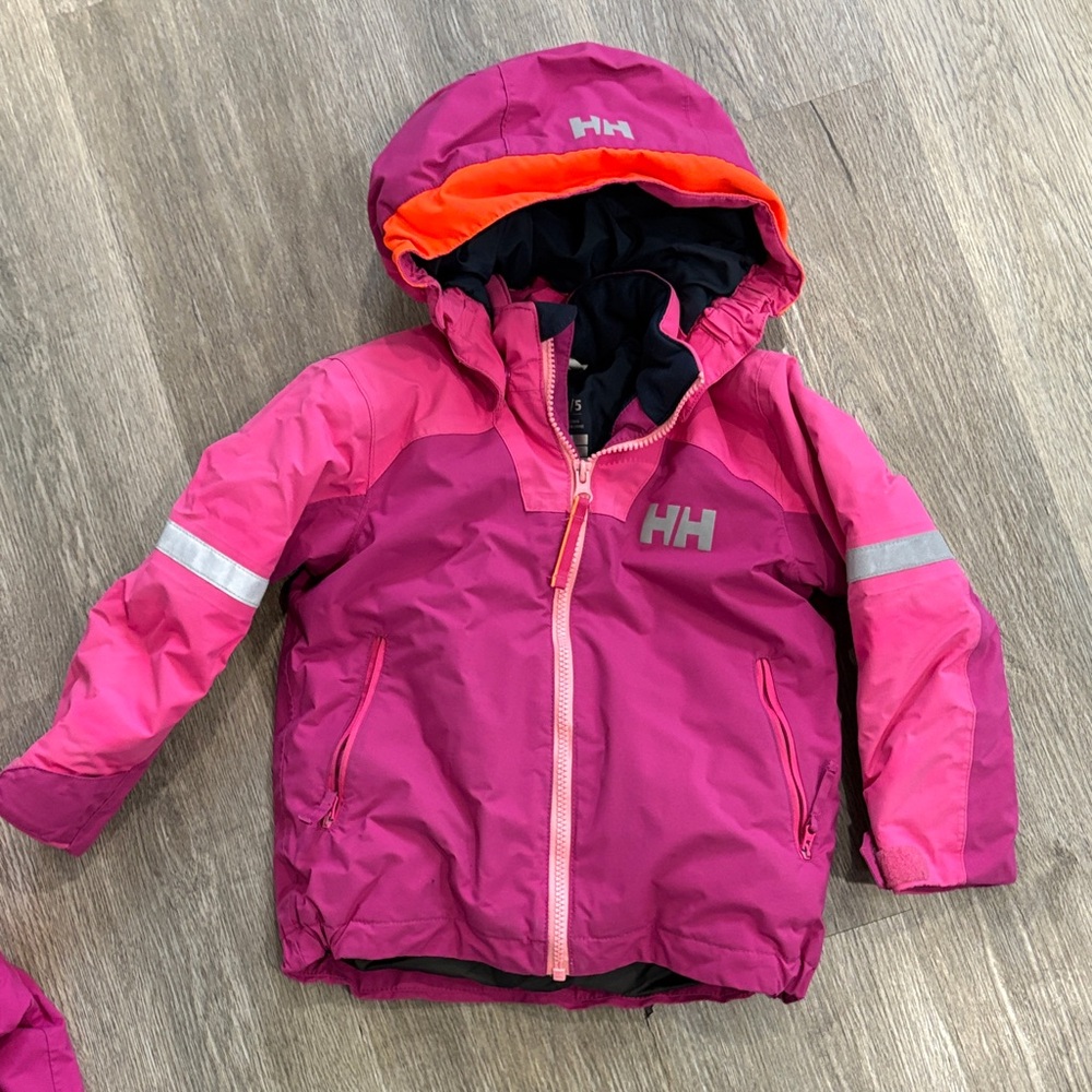Helly Hansen Kids Girls Hooded Ski/Winter Jacket, size 5
